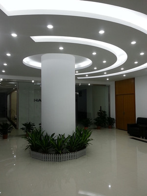 深圳裝修公司家庭裝修要吊頂才顯檔次嗎-深圳美飾家裝飾工程有限公司提供深圳裝修公司家庭裝修要吊頂才顯檔次嗎的相關介紹、產品、服務、圖片、價格辦公室裝修,廠房裝修,店鋪裝修,家庭裝修,二手房翻新